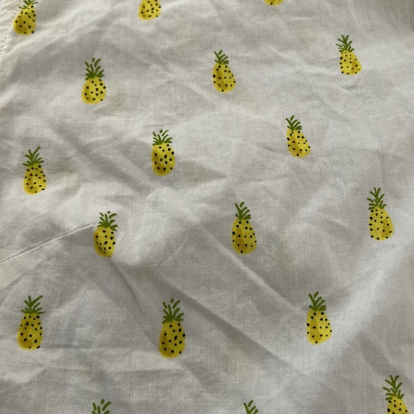 Lightweight white button up with pineapples on it - Picture 3 of 3